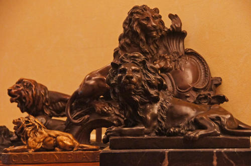 Leonine Collection 07